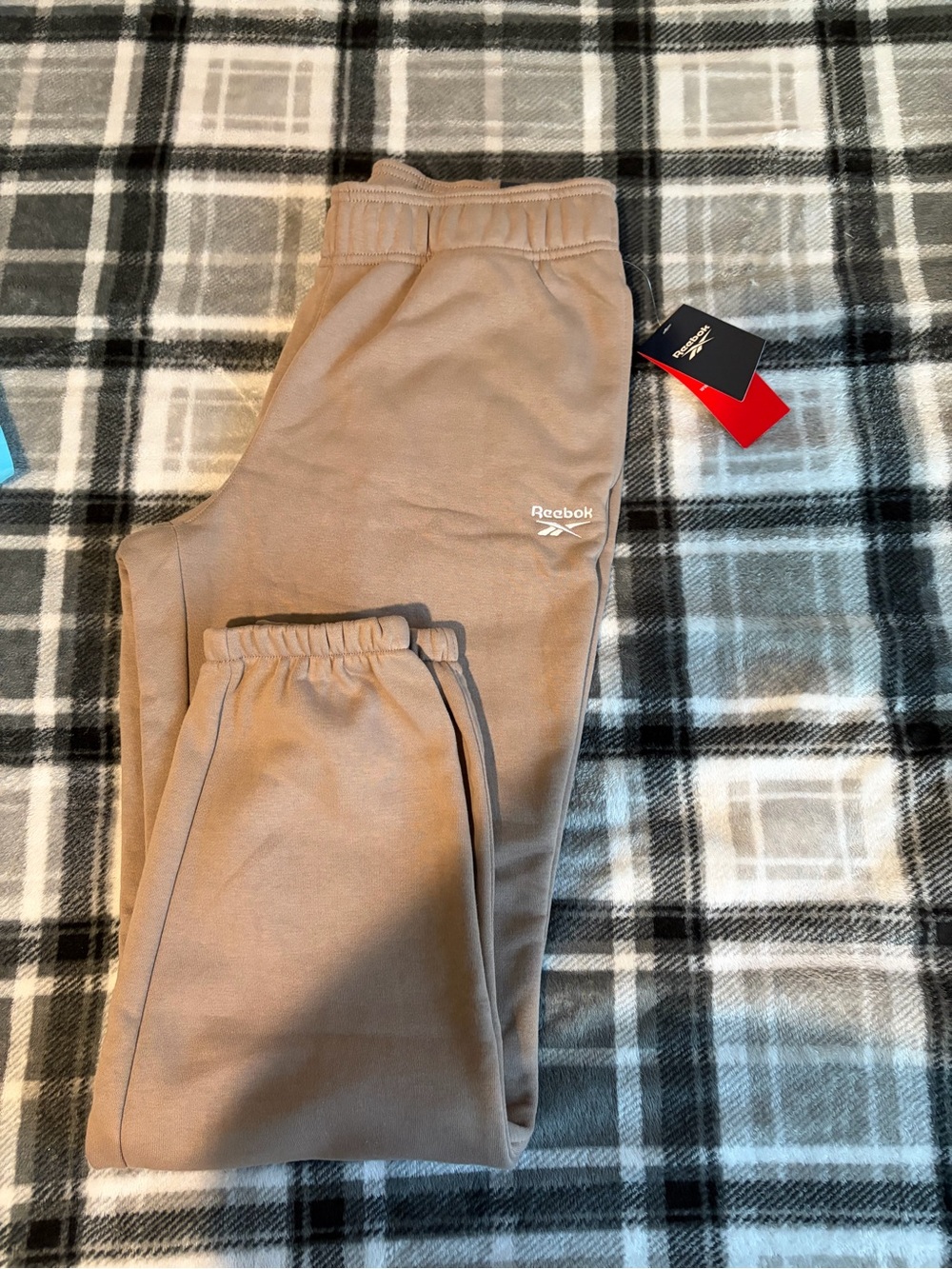 Reebok Women’s Beige/Tan Jogger Sweatpants
